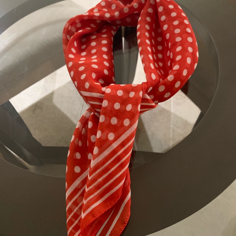 Scarves - Picture 5 of 7